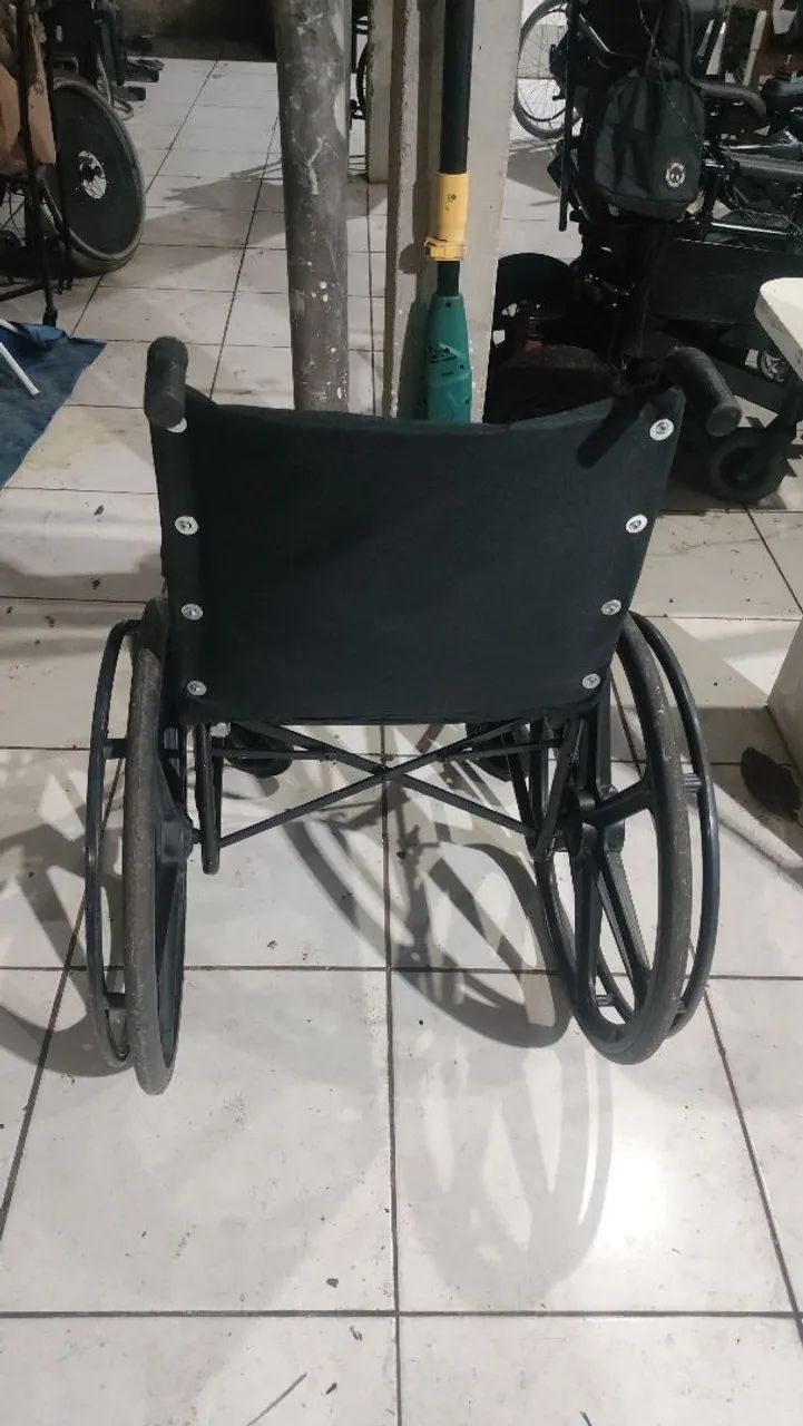 CADEIRA DE RODAS  - Foto 2