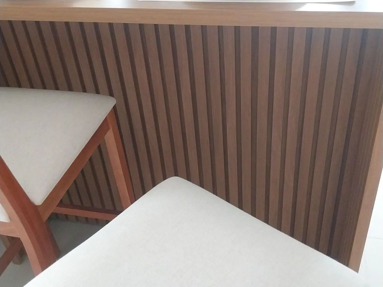 Vendo bancada é duas banquetas - Foto 3