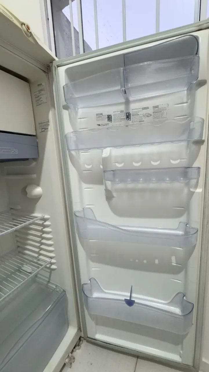 GELADEIRA CONSUL 320L | 220V - FUNCIONANDO PERFEITAMENTE  - Foto 4