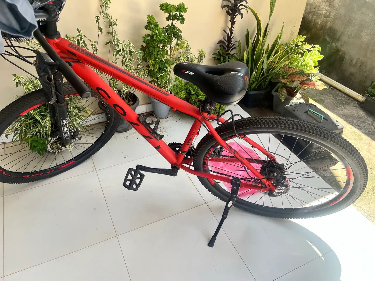 Bicicleta + Capacete + Lanterna e Cadeado.