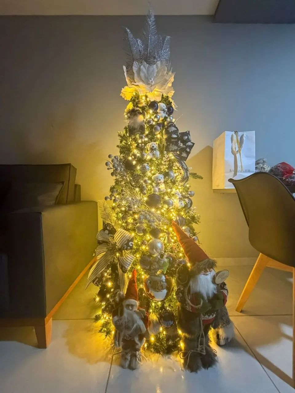 Árvore de natal , com acessórios extras