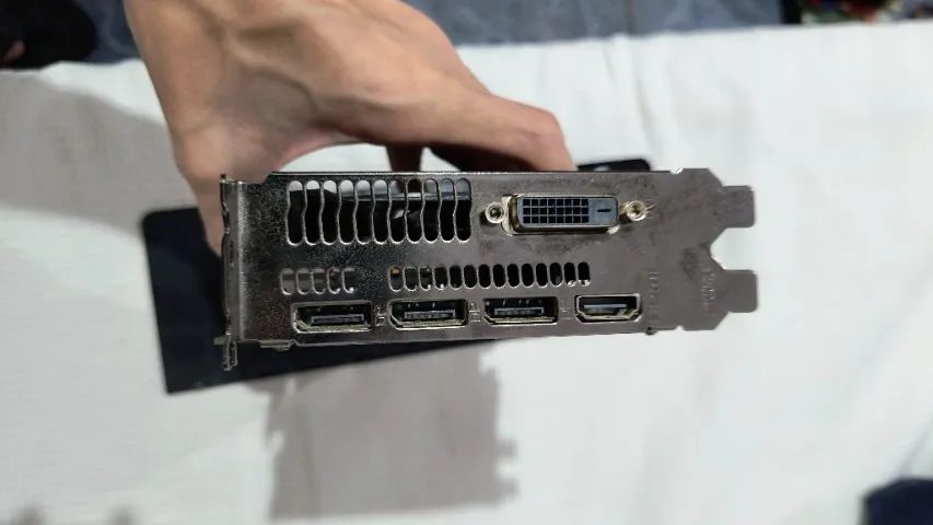 Placa de vídeo RX 570 MSI 8GB - Foto 4