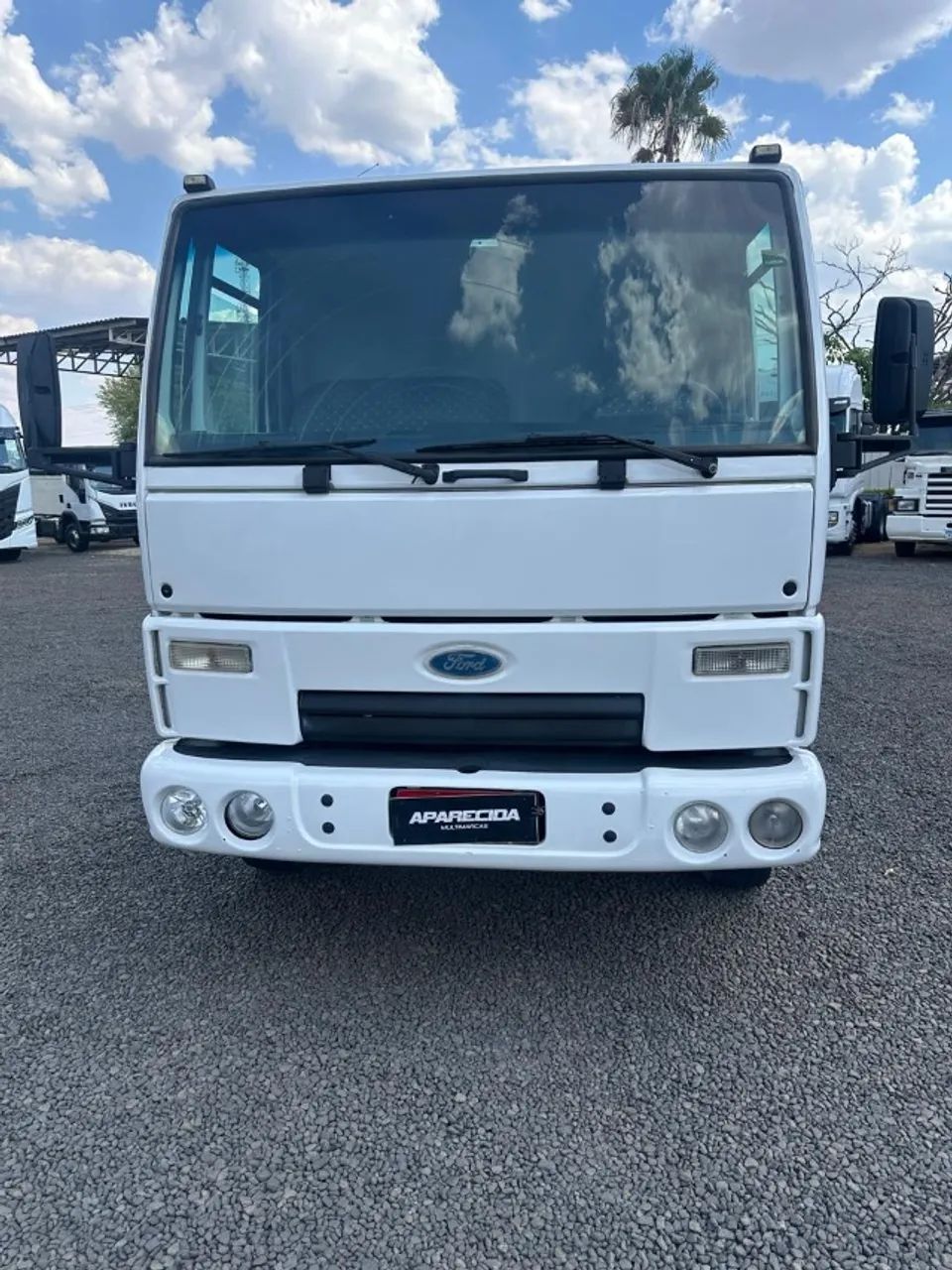 Ford Cargo 816 2013 Chassis 