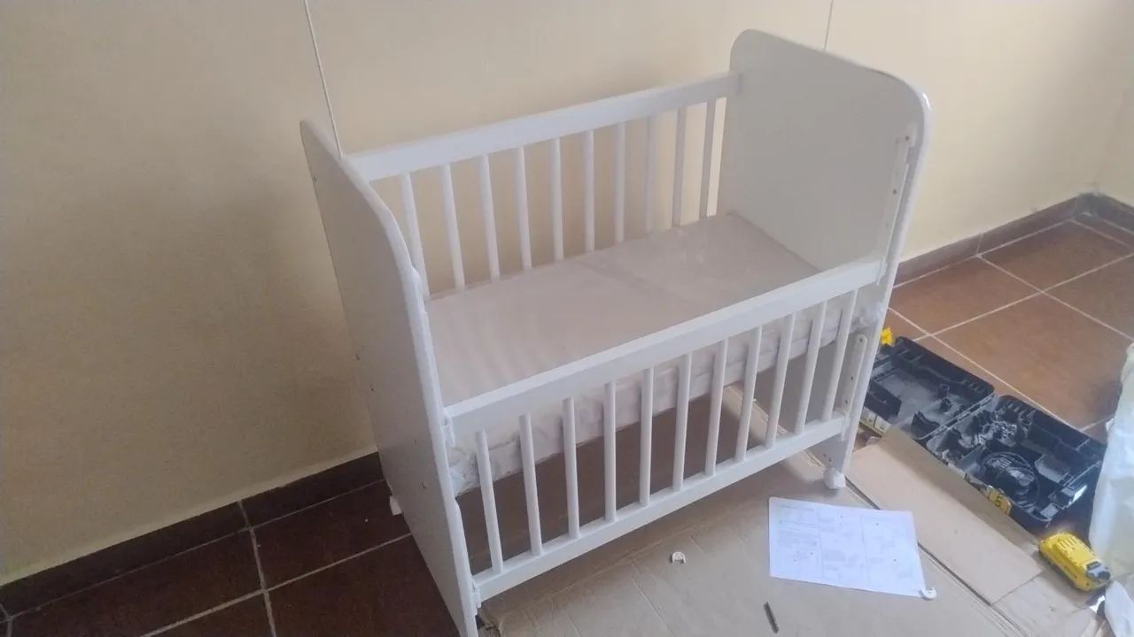 Carrinho de bebê + berço