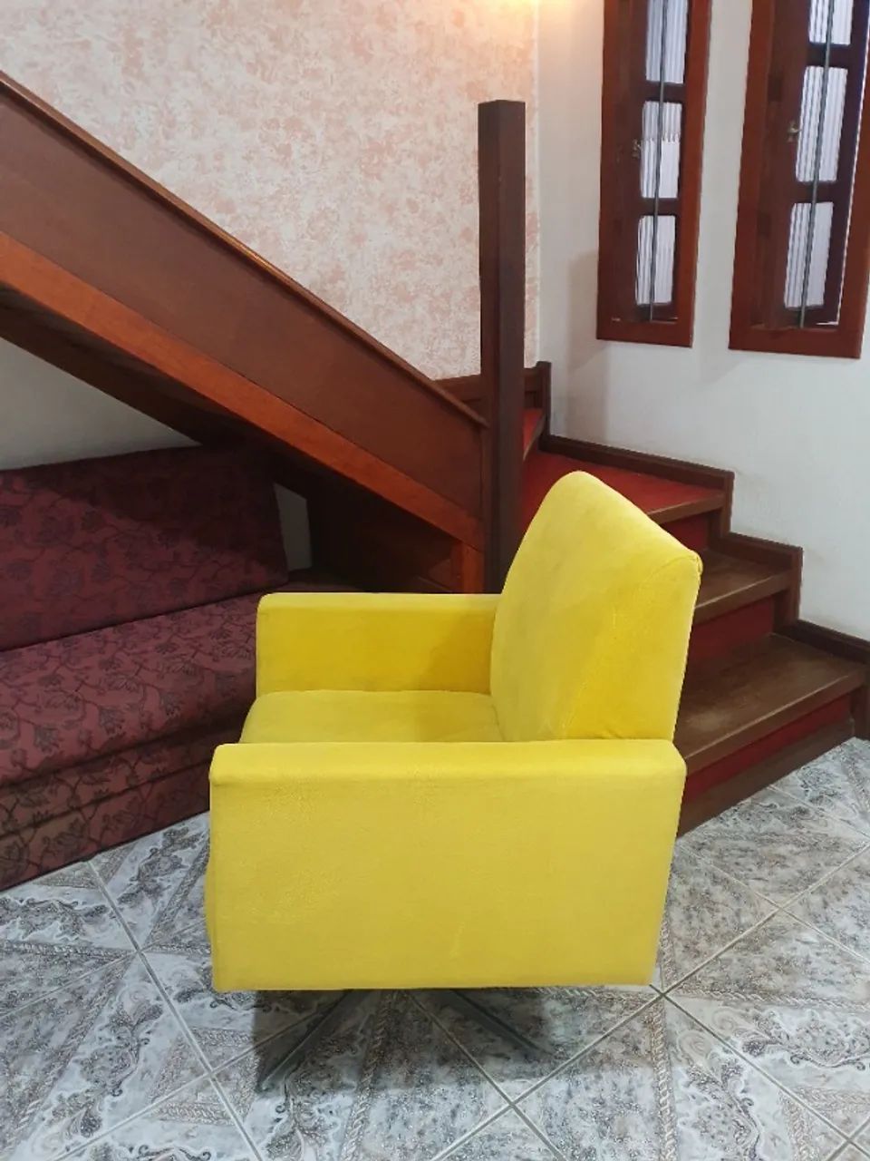 Poltrona de Balanço c/ Molas (Giro Trancado - Leia a Descrição)488186000620933121
