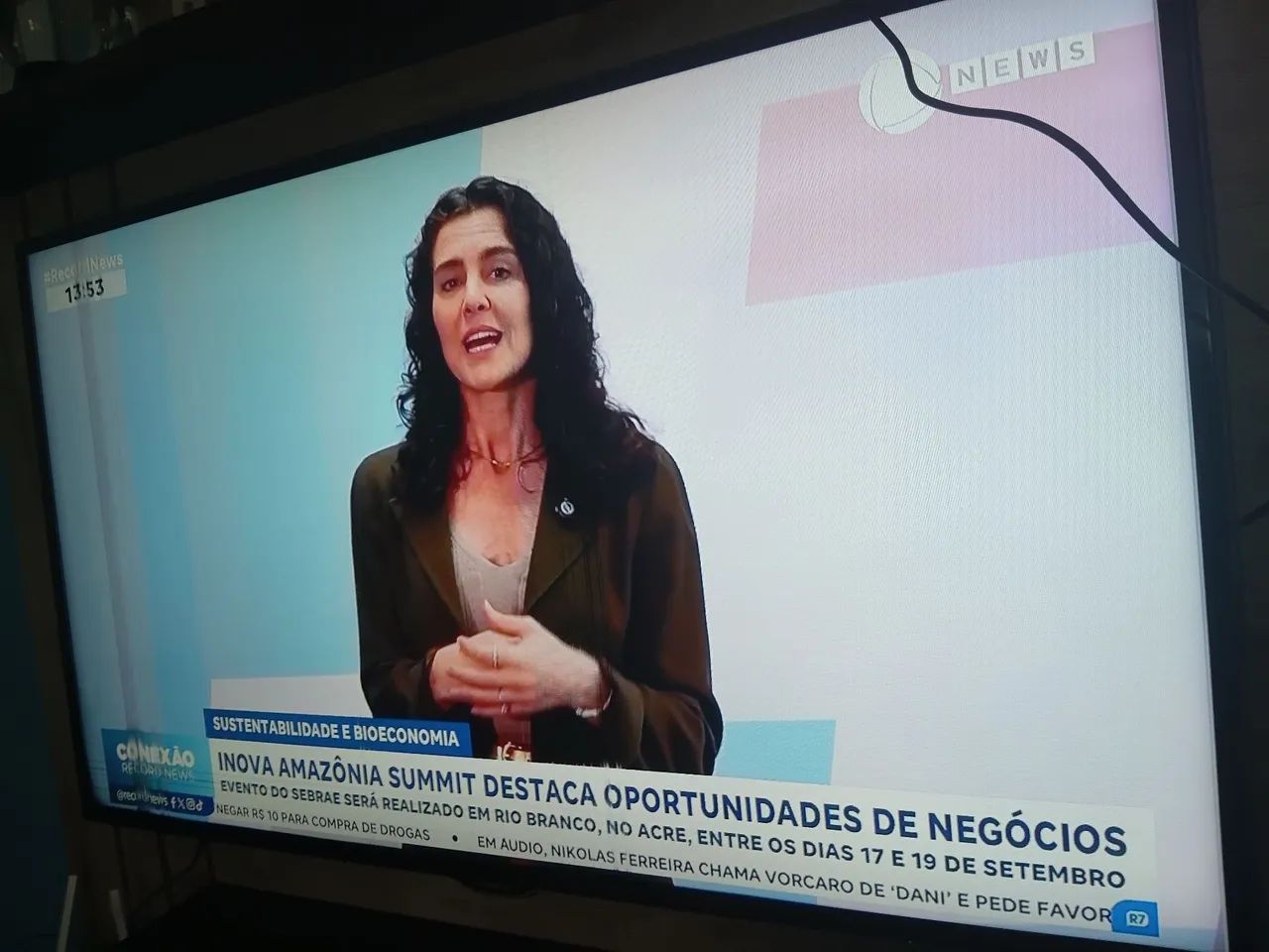 Vendo Smart TV 55 polegadas - Foto 2