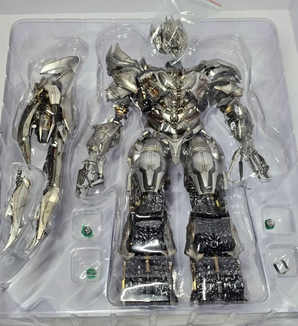 Transformers Megatron ME-005 Led 30cm novo - Foto 3