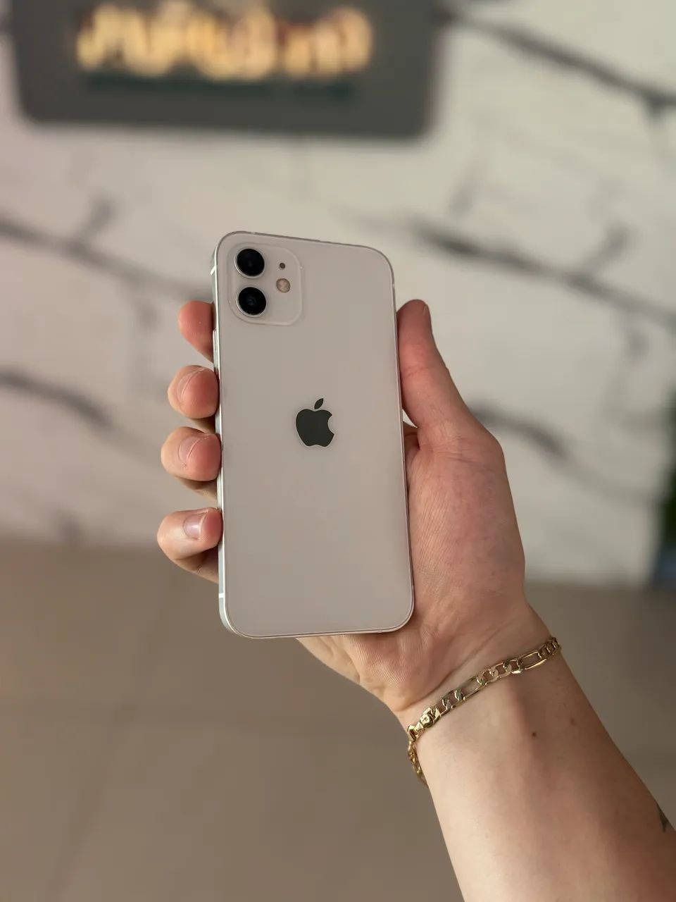 iPhone 12 64BG - Branco 