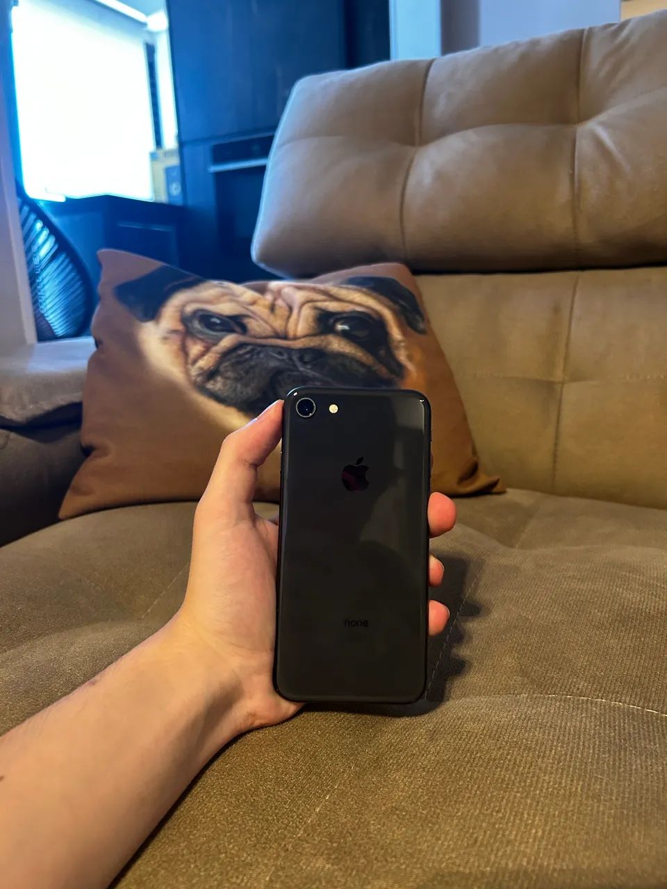 iPhone 8 64GB Conservado - Funcionando Perfeitamente - Foto 2