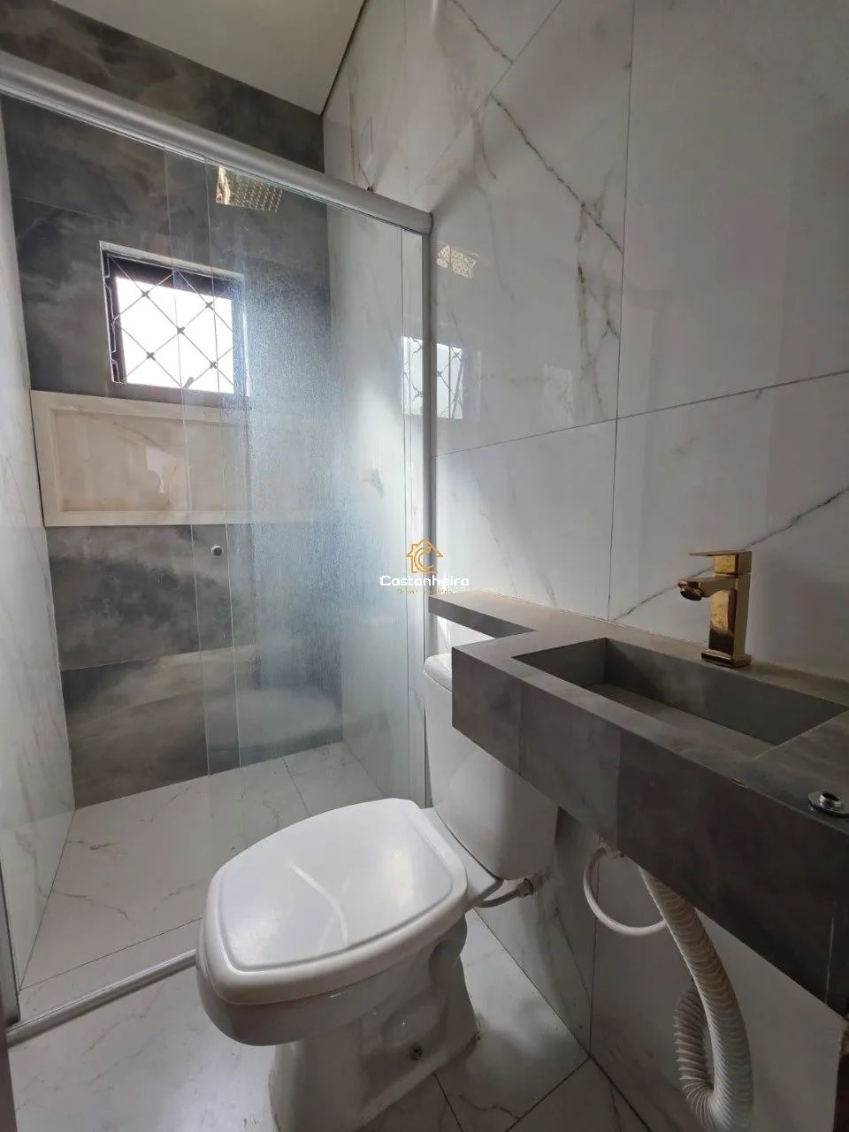 Sobrado com Edícula - 04 Quartos sendo 01 Suíte Plena - Plano Diretor Norte - Foto 4