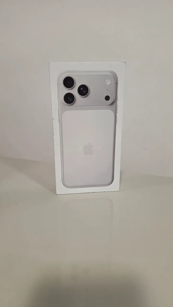iPhone 17 Pro Max 256GB Silver - Lacrado