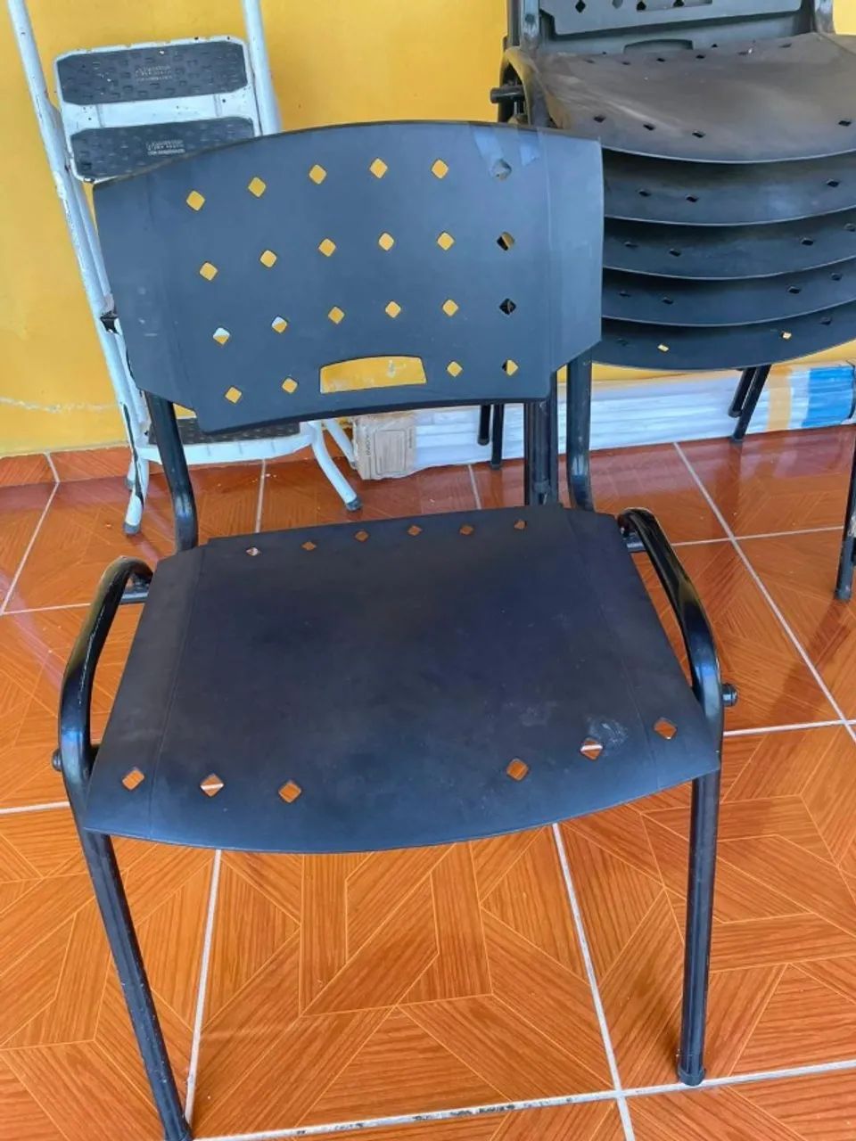 Cadeiras de aço