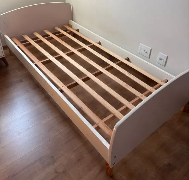 Cama solteiro Jardim