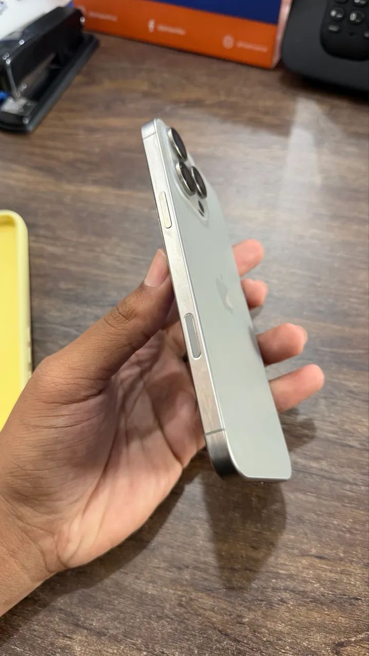 iphone 16 pro max  - Foto 2