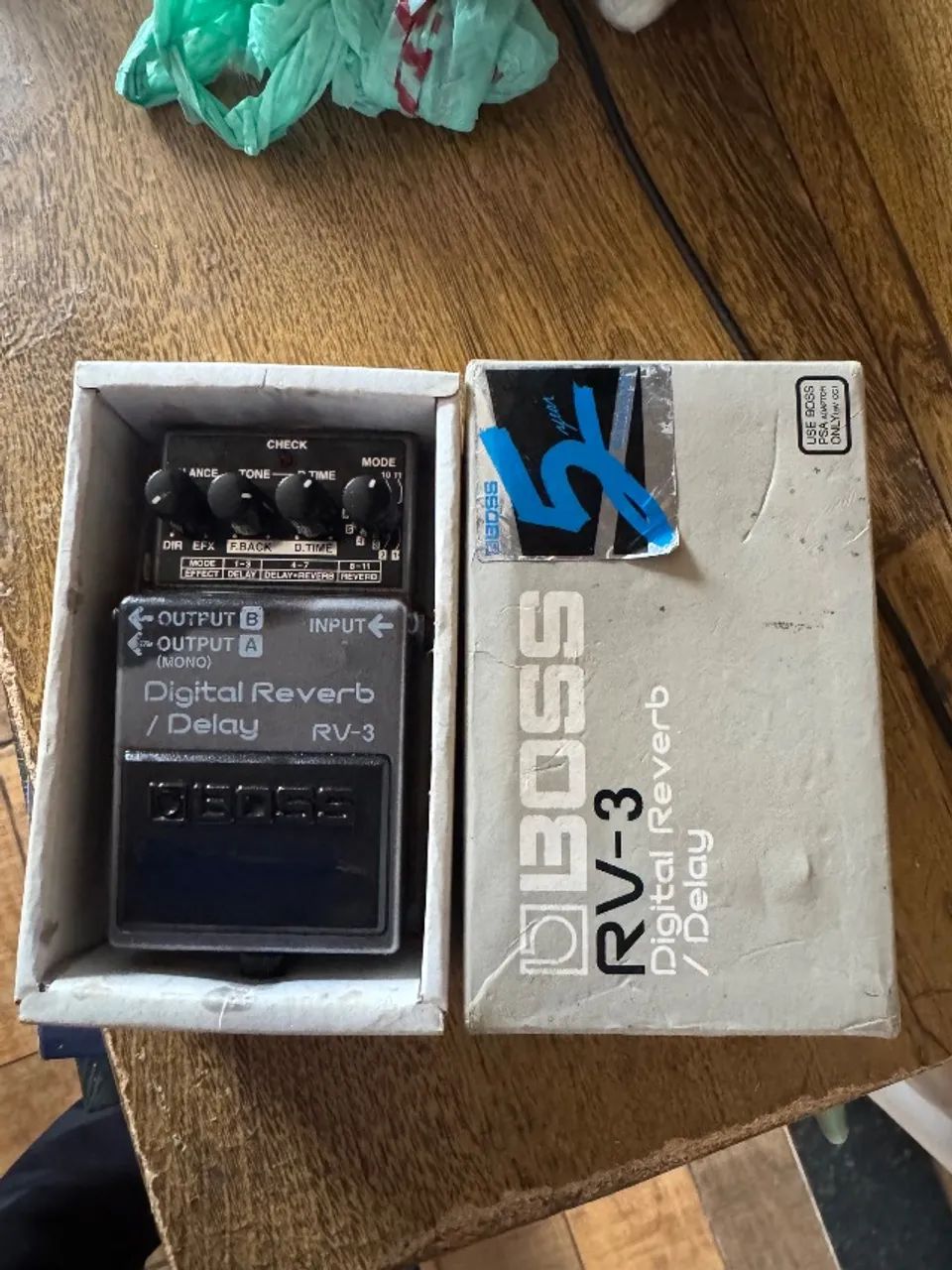 BOSS RV-3 Digital Reverb/ Delay Vintage 1994 - Pink Label - Made