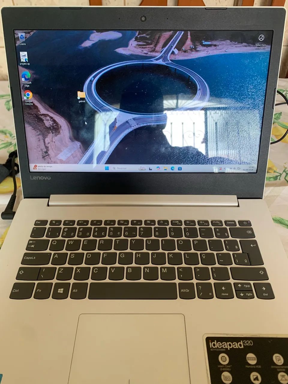 Notebook Lenovo Ideapad 320 - Foto 2