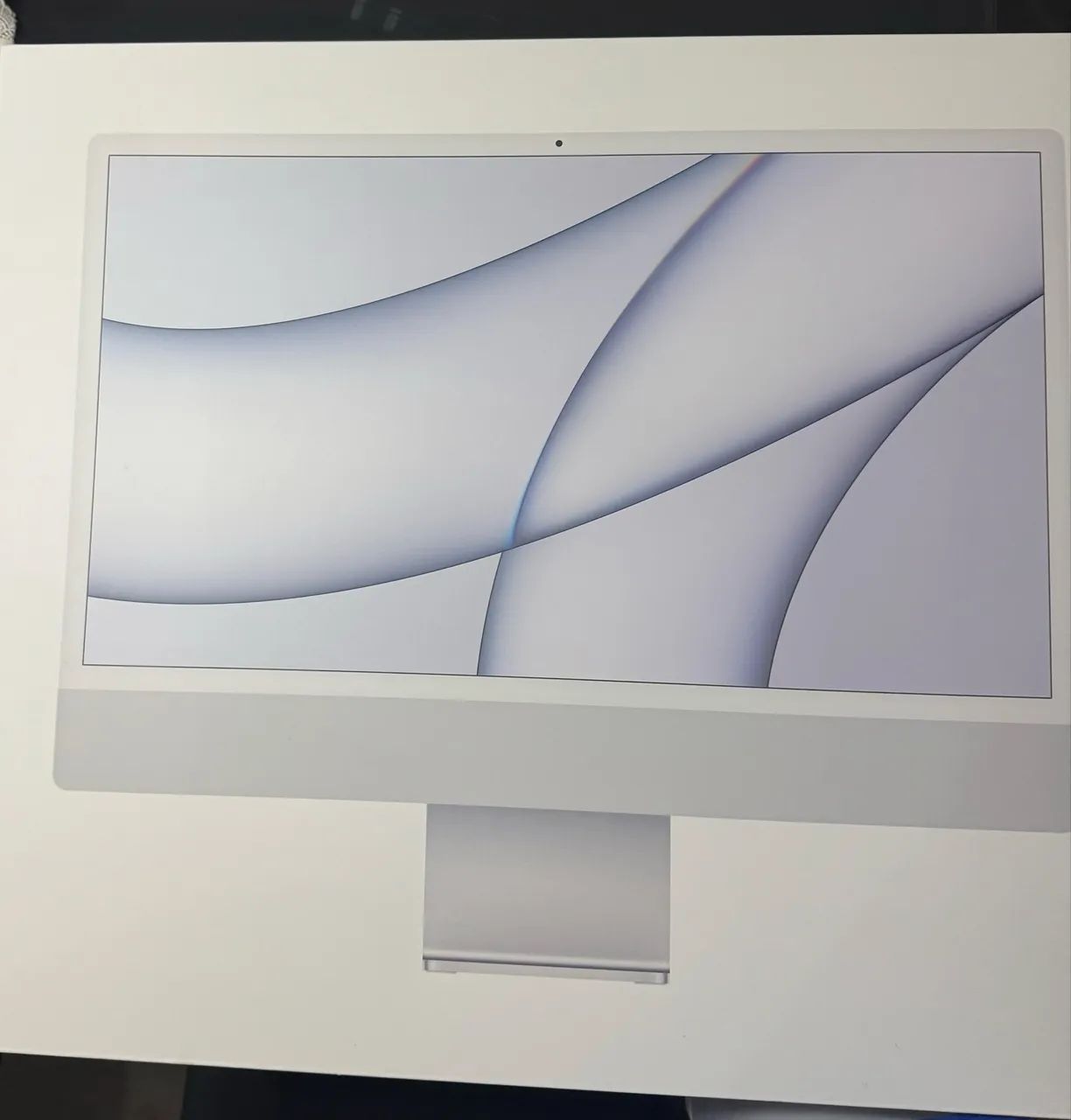 iMac 24? M1 2021 | Estado de Novo | Caixa e Acessórios