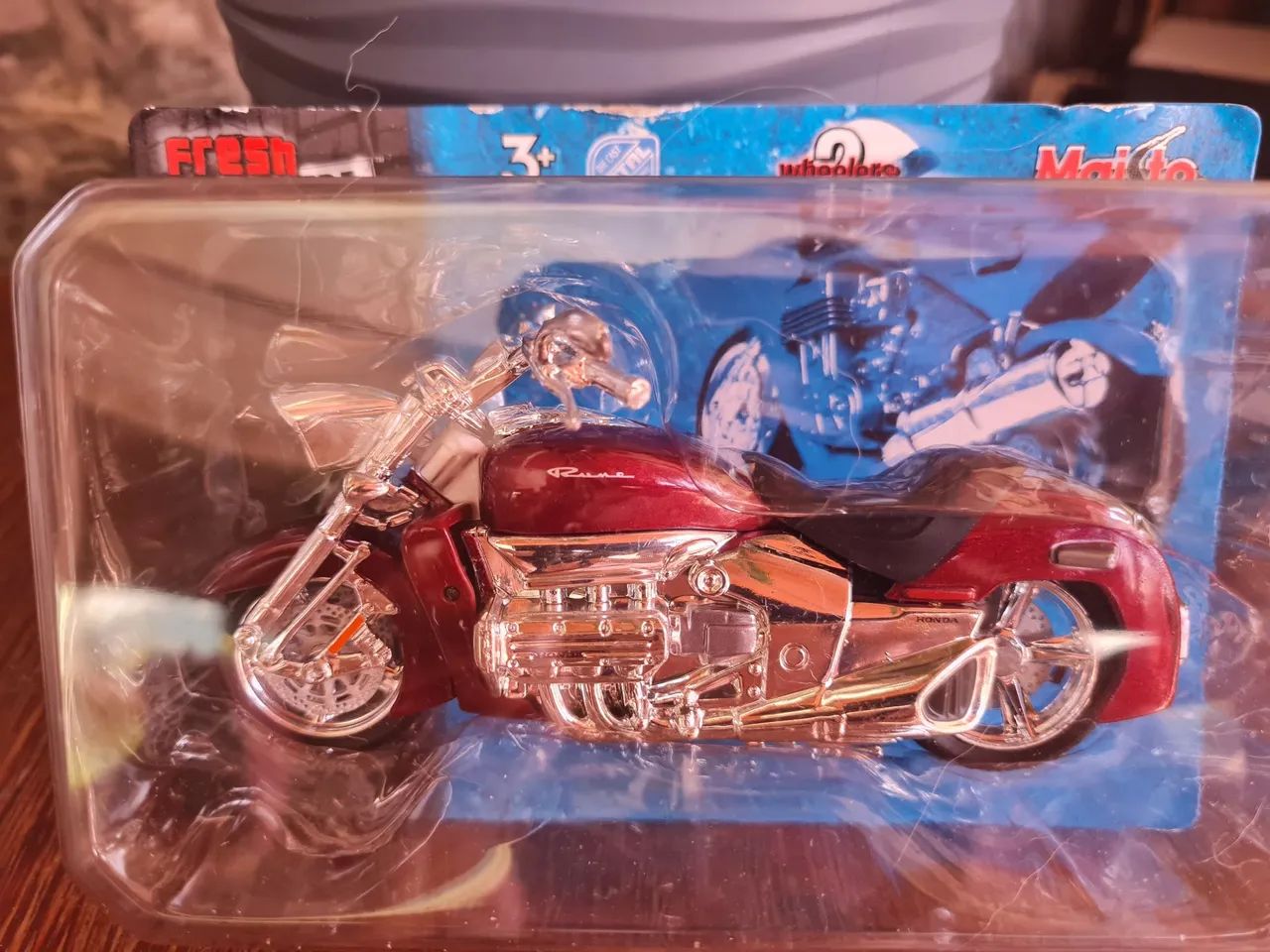 Miniatura moto coleção. Maisto