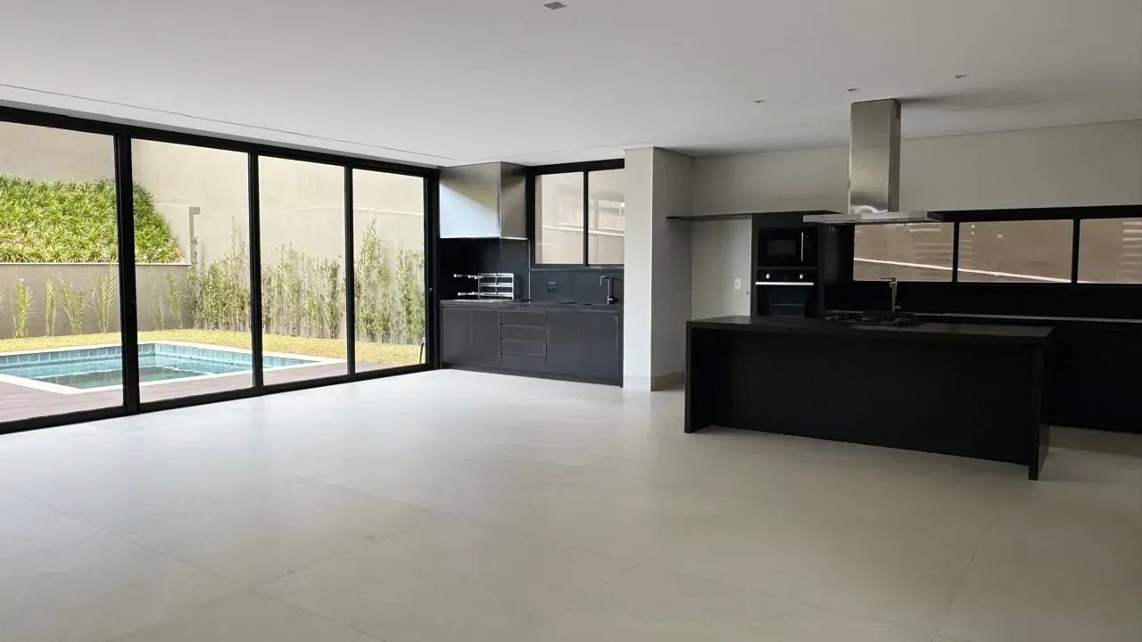 Casa 4 suítes - dois pavimentos e 349,12 m² de área construída em Alphaville - Foto 3