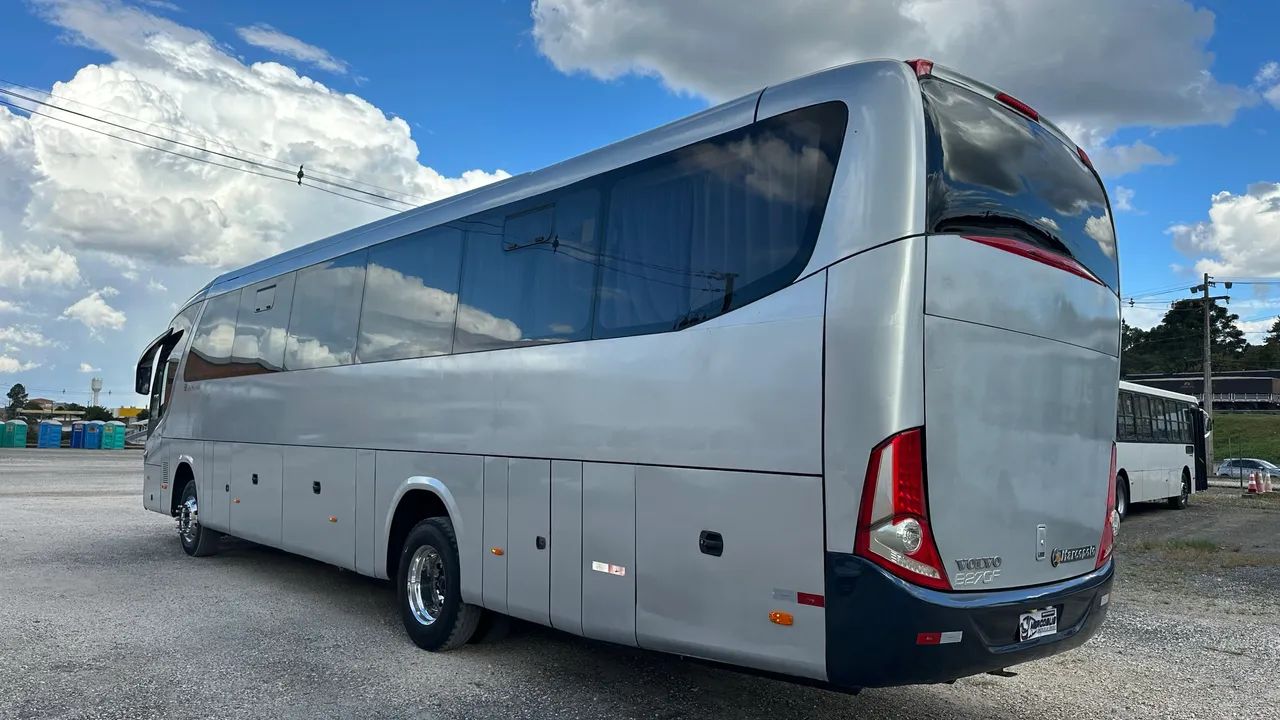 Ônibus rodoviário motor dianteiro  - Foto 12
