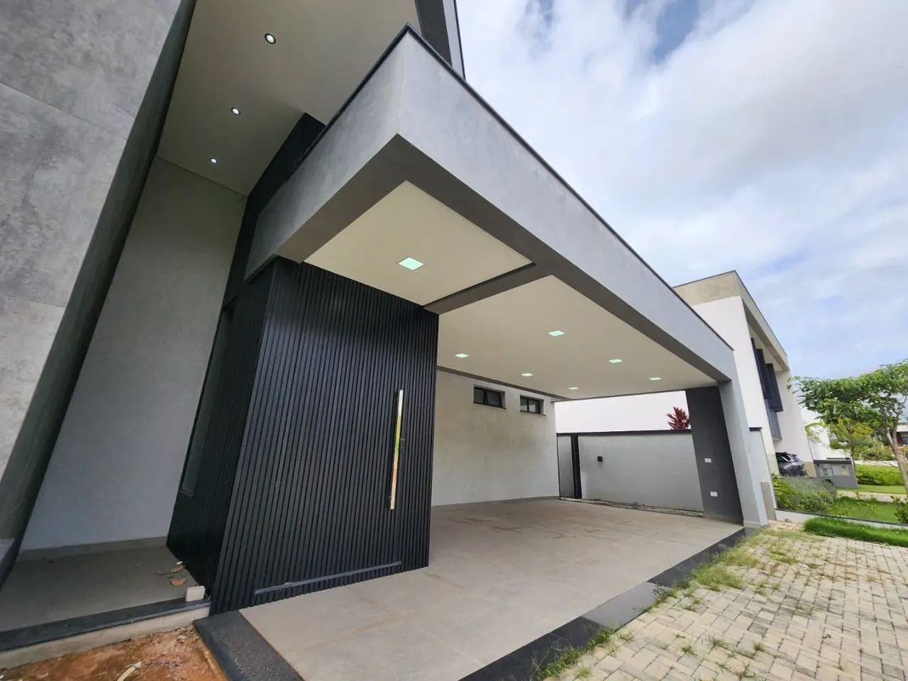Casa com 4 dormitórios à venda, 286 m² por R$ 2.500.000,00 - Alphaville Nova Esplanada - V