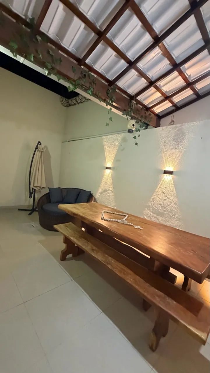 Mesa de madeira de Jaqueira maciça + bancos 
