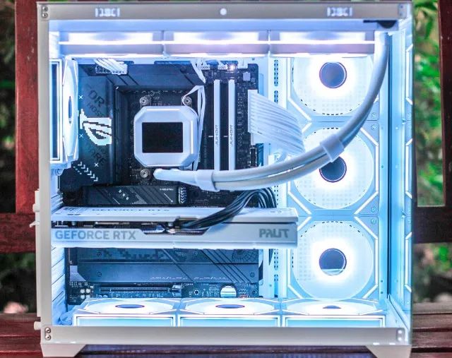 7800X3D - 32GB - RTX 5070 - Foto 3
