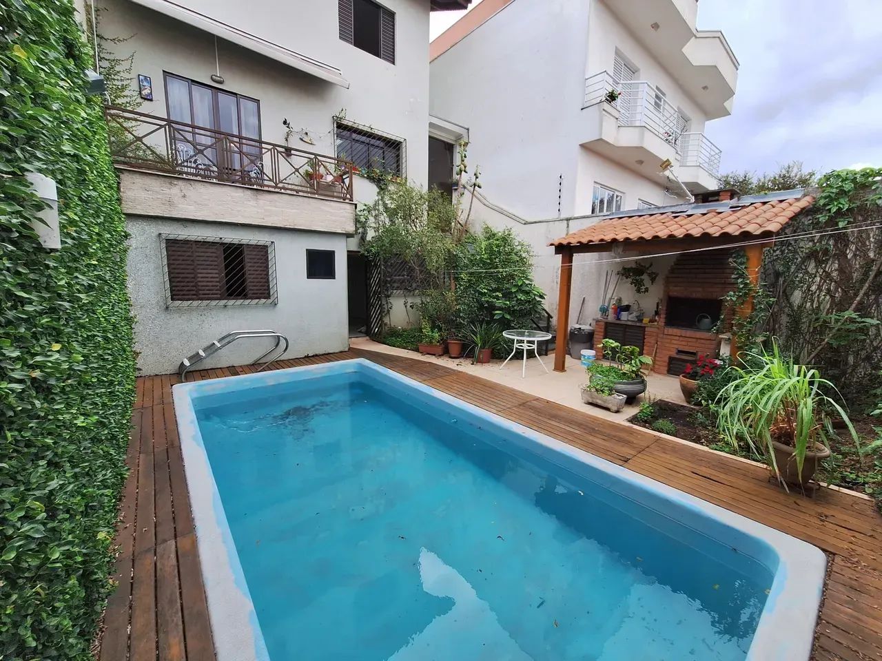 Casa com piscina e 3 quartos em Vila Santa Isabel - Foto 5