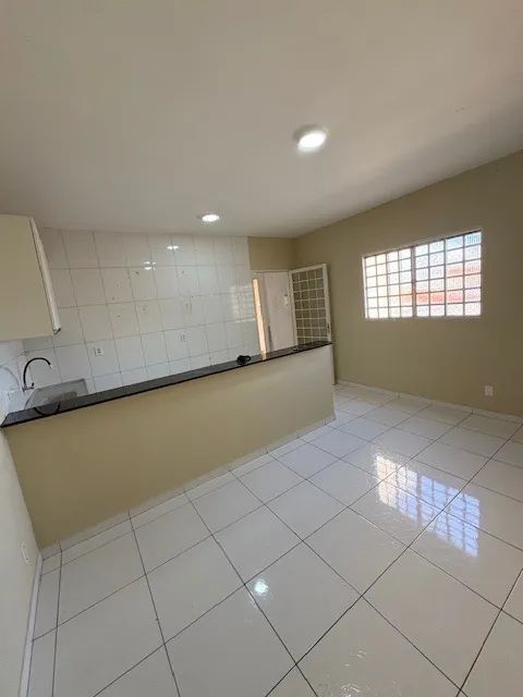 vendo sobrado e casa ótima localização  - Foto 5