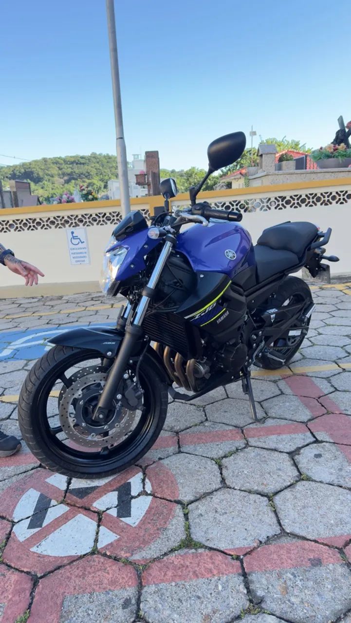 XJ6 2019 com apenas 9560 km  - Foto 5