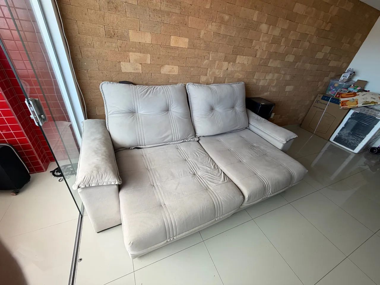 sofá retrátil e reclinável 2,4 metros Cinza Claro  - Foto 3