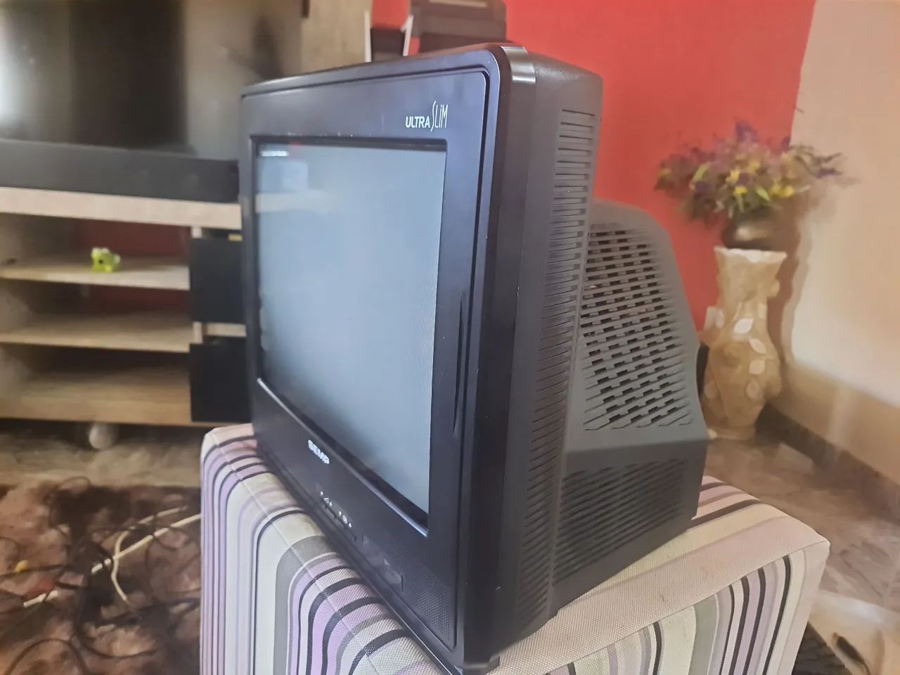 Tv de tubo Ultra Slim 14 polegadas 