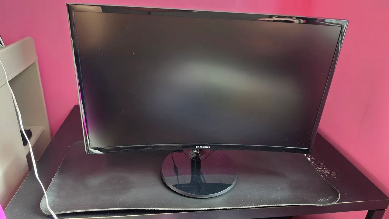 Monitor Samsung 24" Curvo Full HD - Impecável!