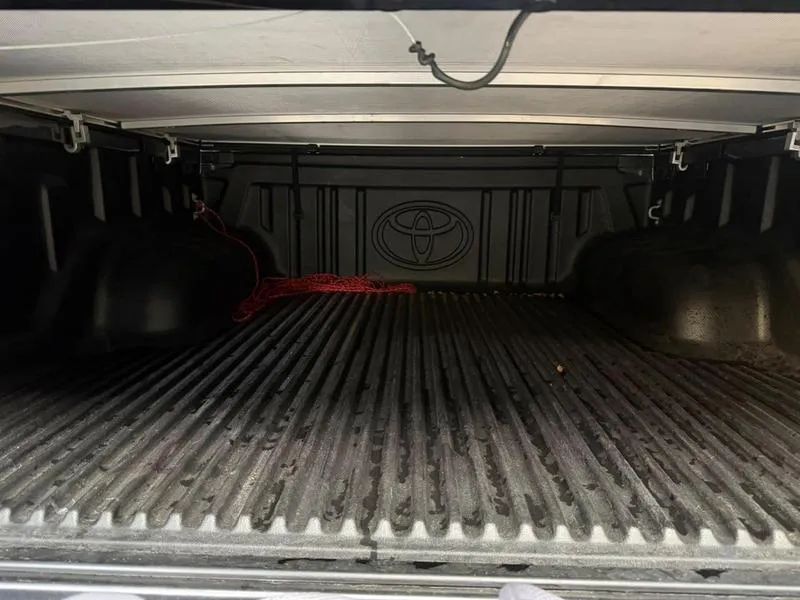 Toyota Hilux CD 4x4 2.8 Diesel Aut., foto 15 de 18