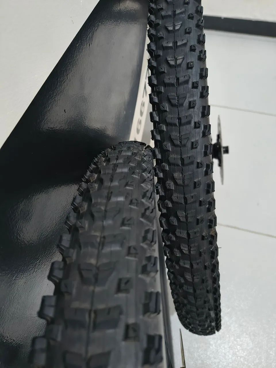 Vendo par de rodas SYNCROS completa com pneus maxxis já com tubeless  - Foto 5