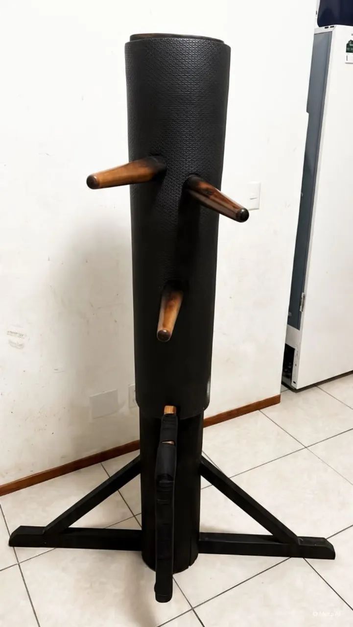 KUNG FU BONECO DE MADEIRA 