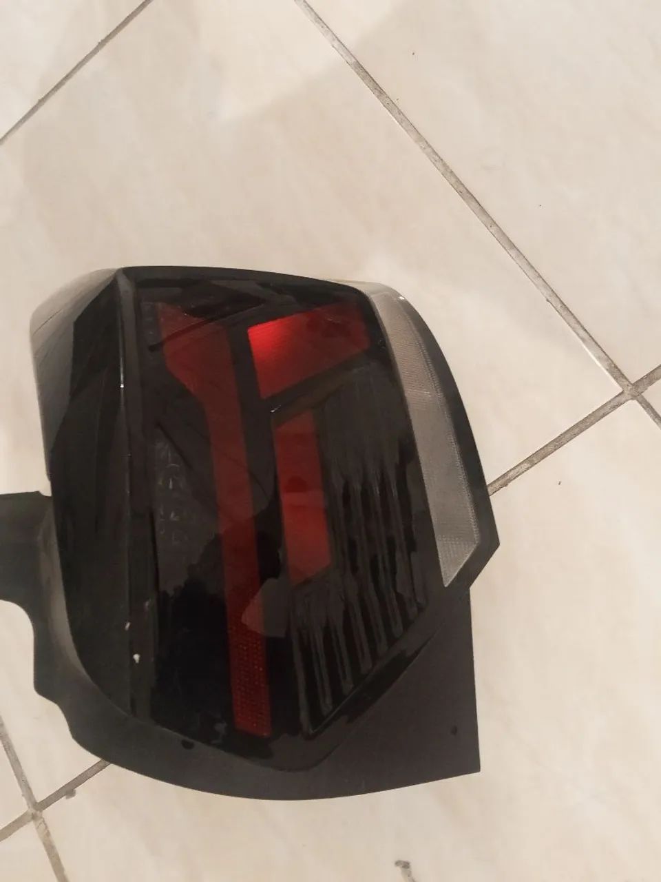 Right-side Pole 2024 Headlight
