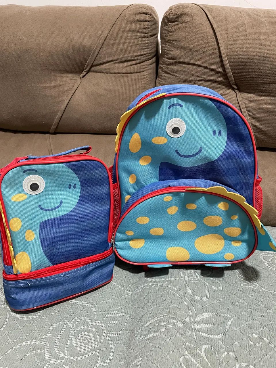 Kit Mochila e Lancheira semi nova!