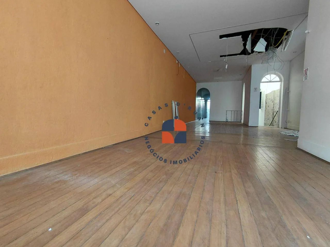 Casa para venda ou locação no centro de Taubaté - Foto 2