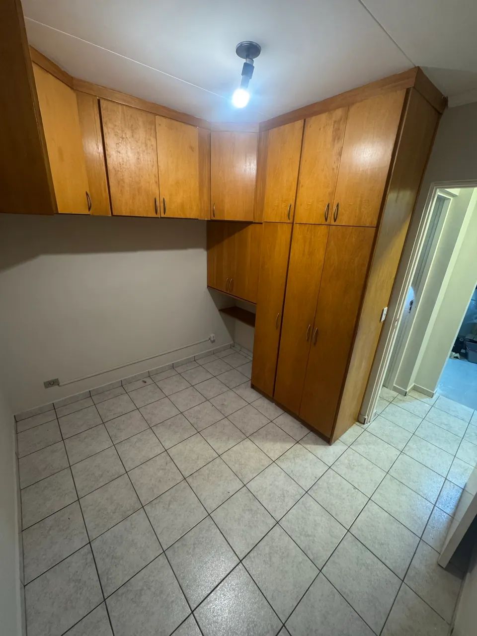 VENDO APTO REFORMADO EM SJC - Foto 4