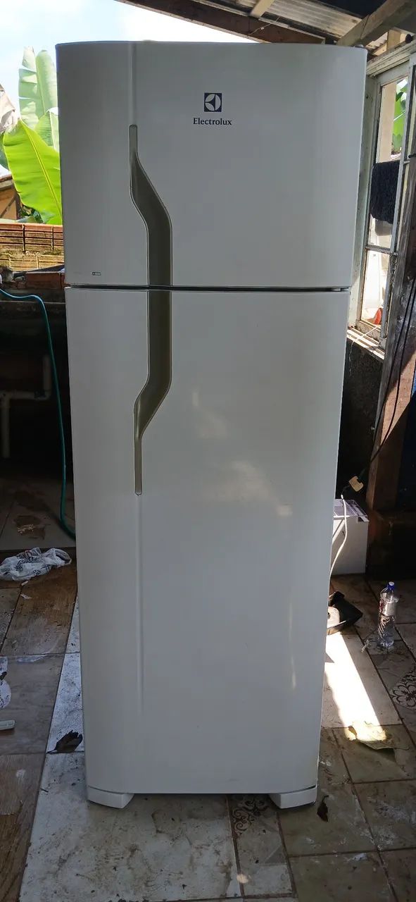 GELADEIRA ELETROLUX 380LITRO FUNCIONA PERFEITAMENTE  - Foto 2
