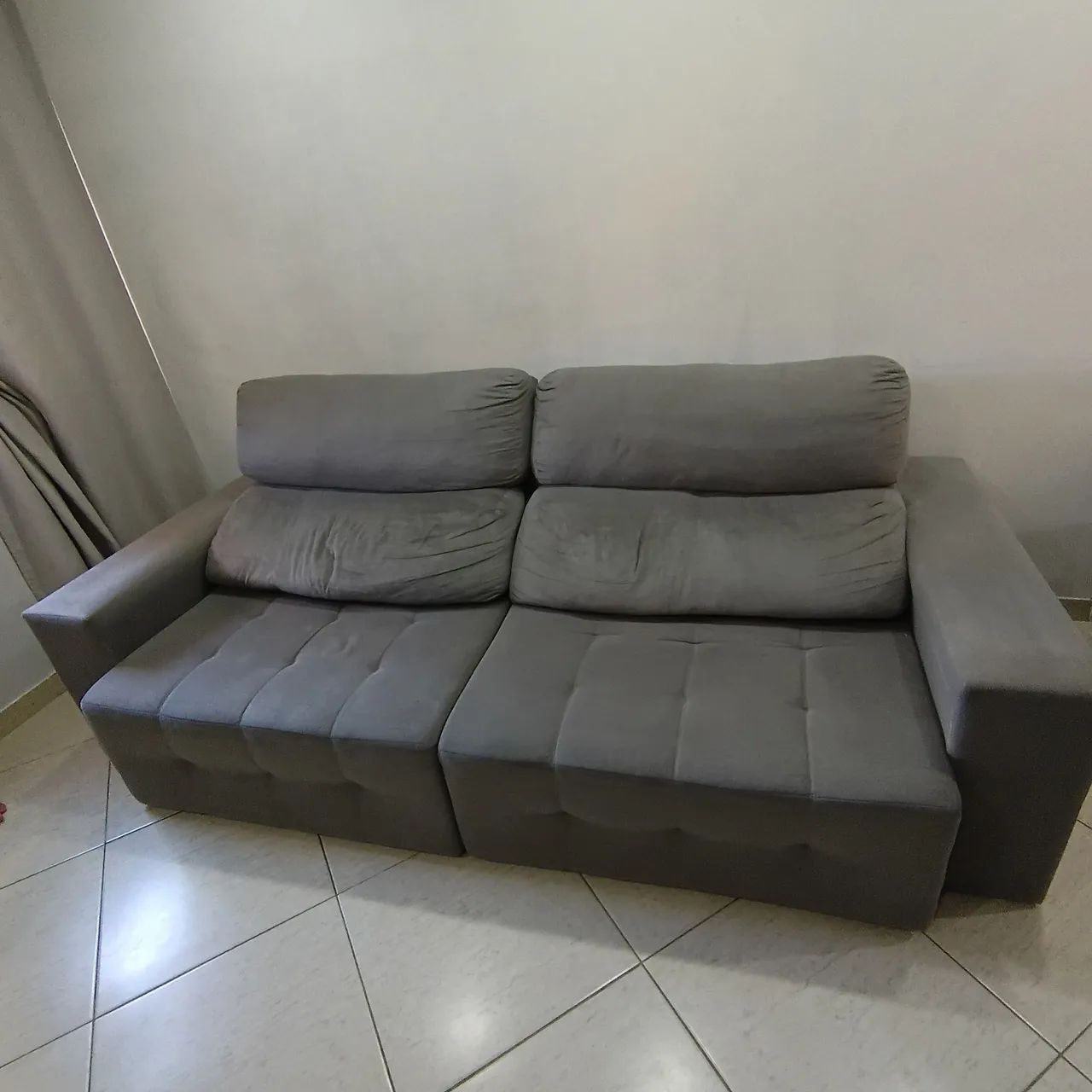 Sofá Retrátil e Reclinável 2,50m Cinza - Muito Confortável - Foto 5