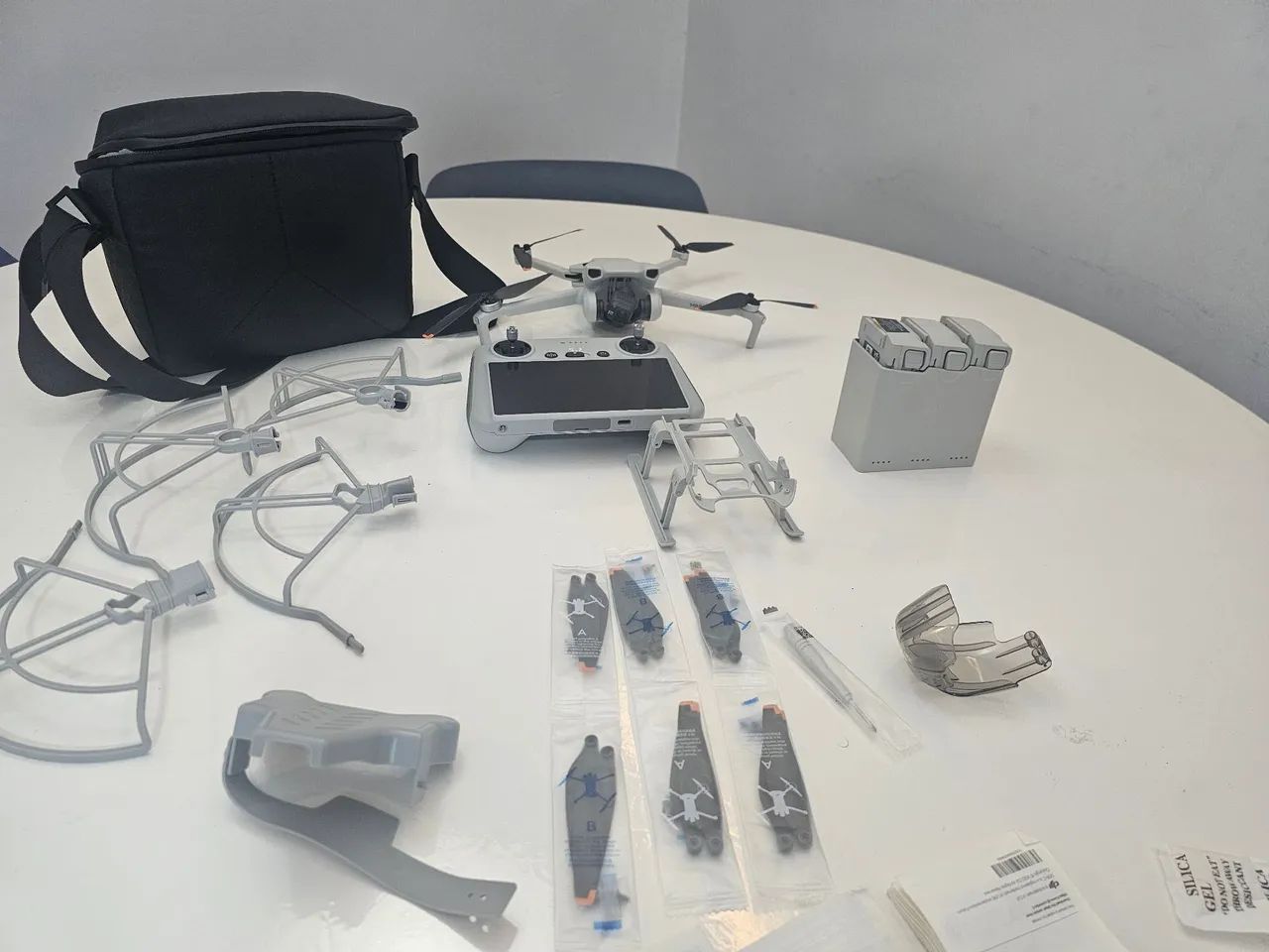 Mini 3 dji completo, tela, protetores. O melhor da plataforma  - Foto 2