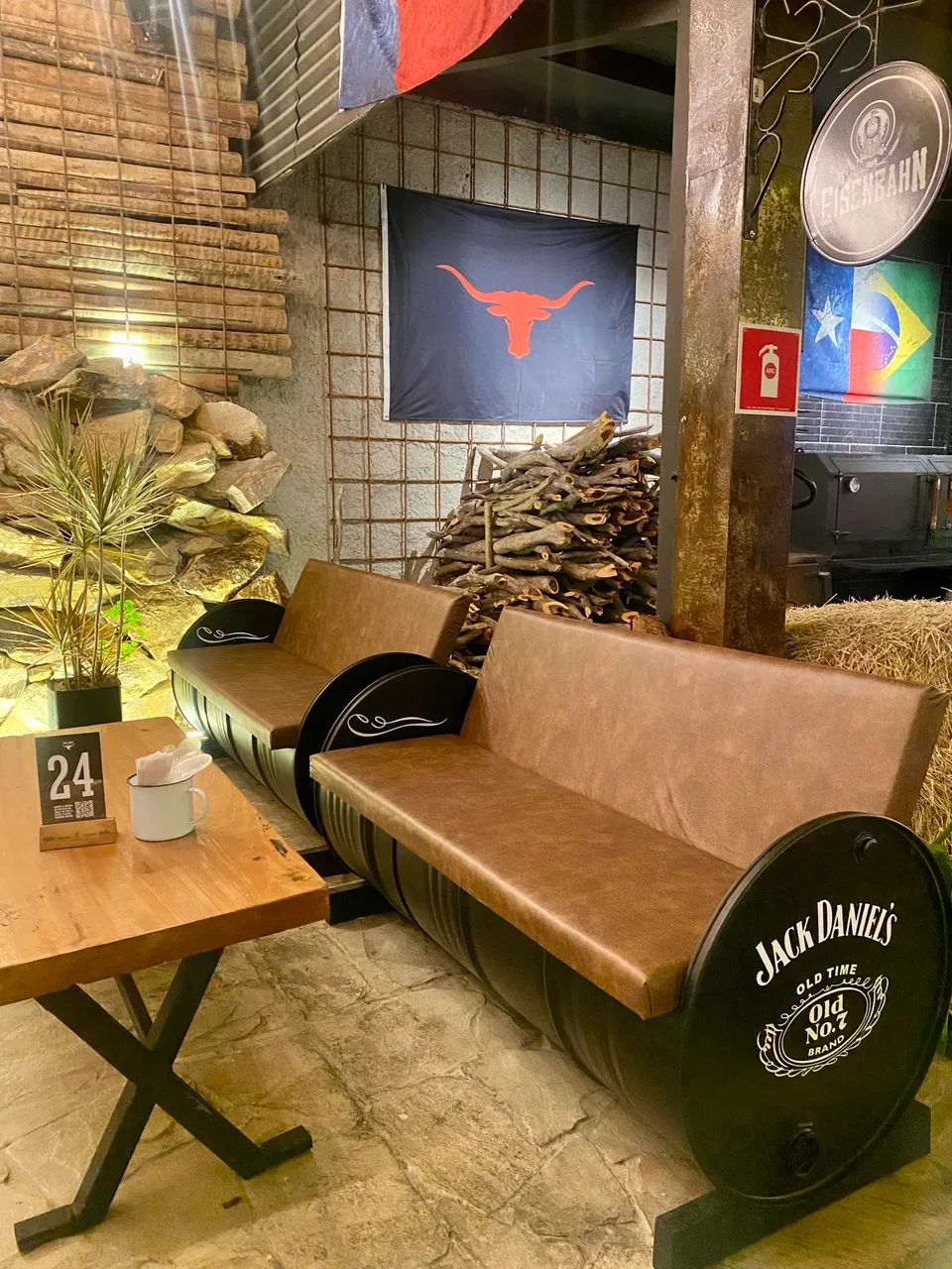 Sofá de tambor com encosto 4 lugares  - Foto 3