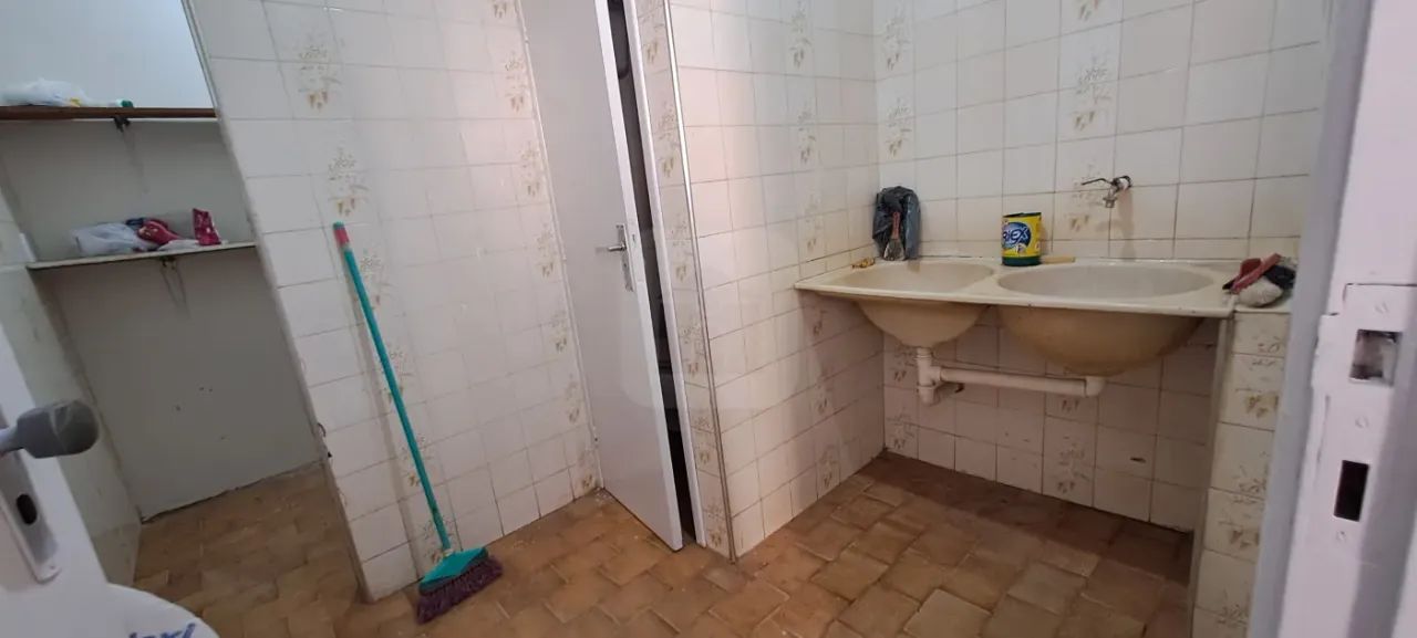 Prédio comercial lojas e hotel ao lado praia club - Foto 4