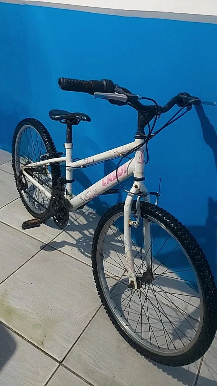 Vendo bicicleta caloi aro 24 de marcha  - Foto 3