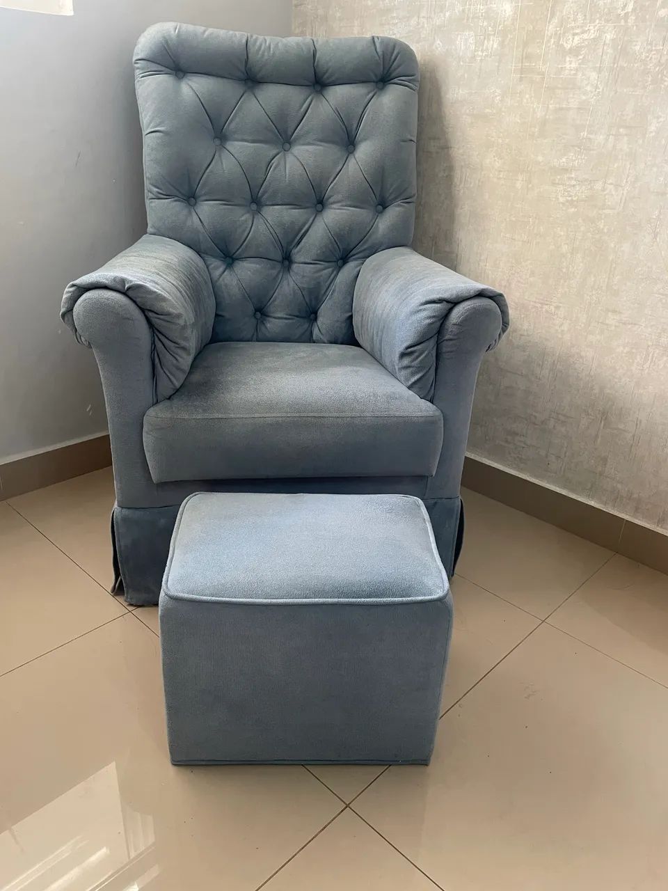Nursing Chair with Rocking Function and Footstool456503364116828160