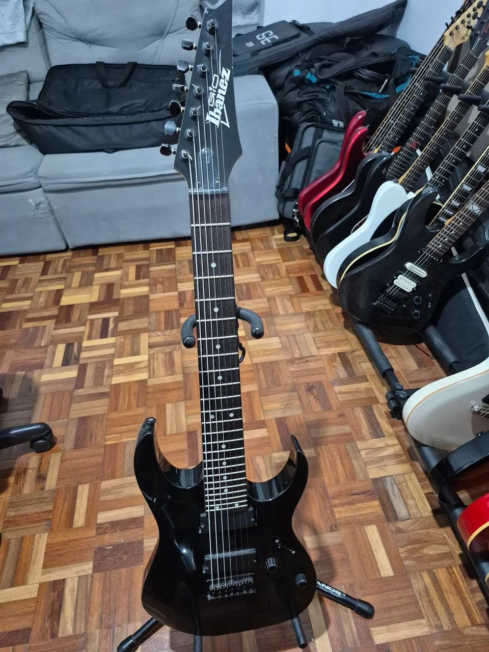 Ibanez 7 cordas 