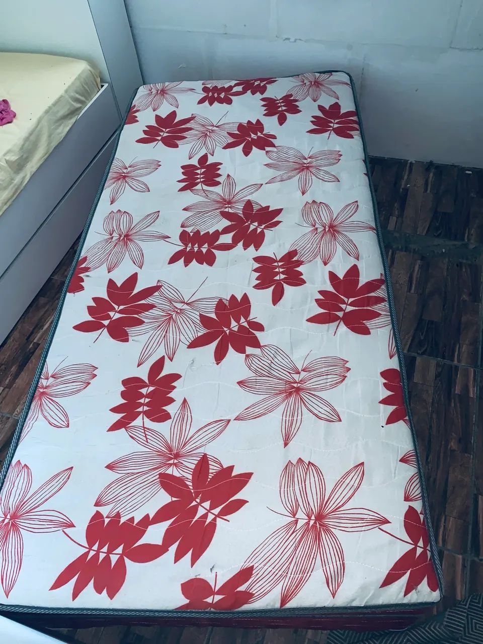 Cama de solteiro 