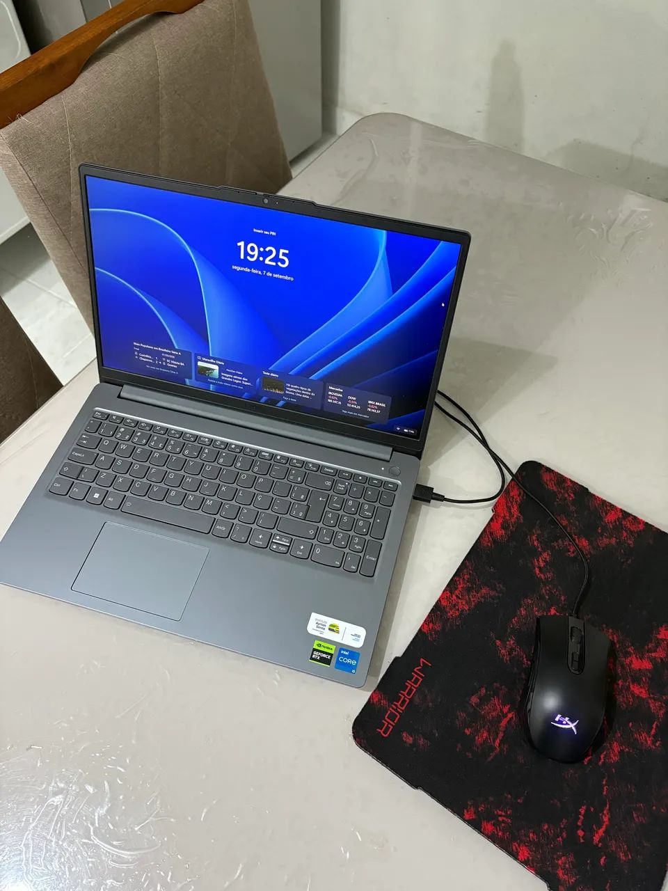 Lenovo LOQ 15IAX9E  - Foto 3